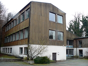 Spaltenquartier Gebäude, Fledermäuse umsiedeln